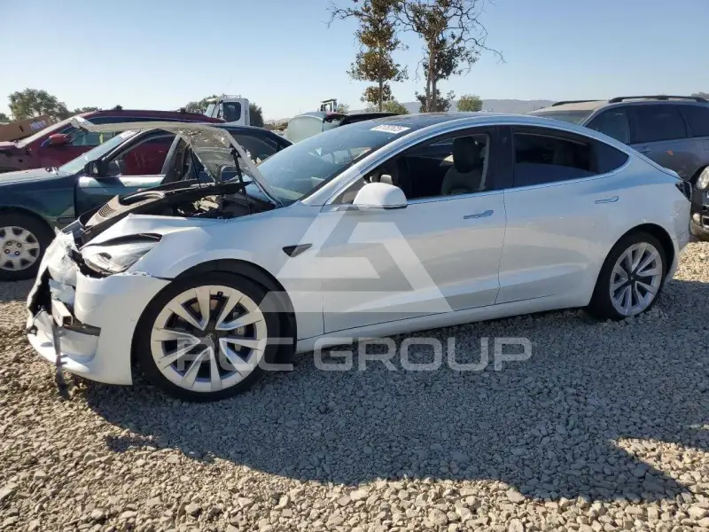 2020 Tesla Model 3 photo