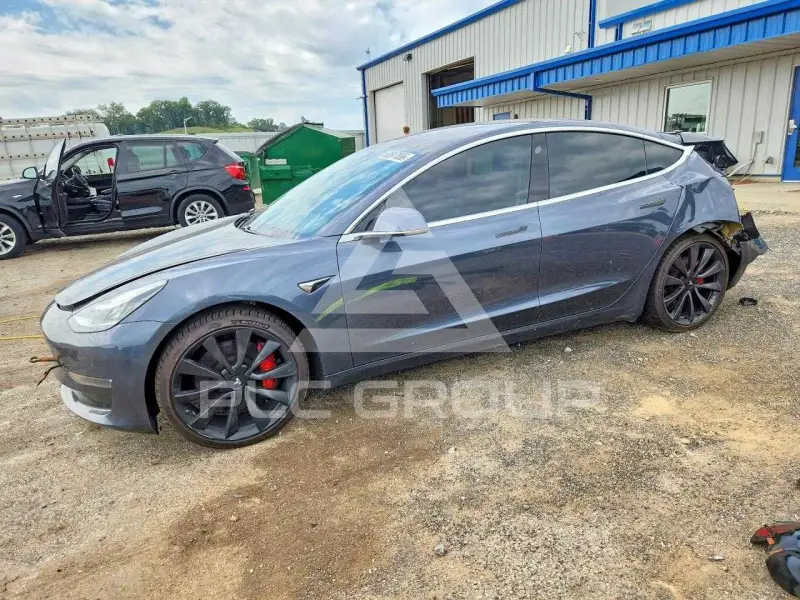 2020 Tesla Model 3 photo