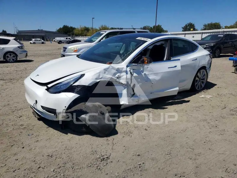 2020 Tesla Model 3 фото