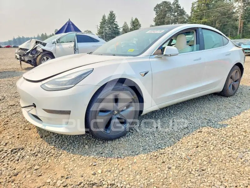 2020 Tesla Model 3 фото