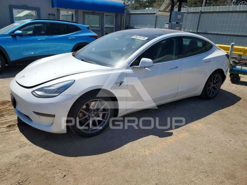 2020 Tesla Model 3 фото