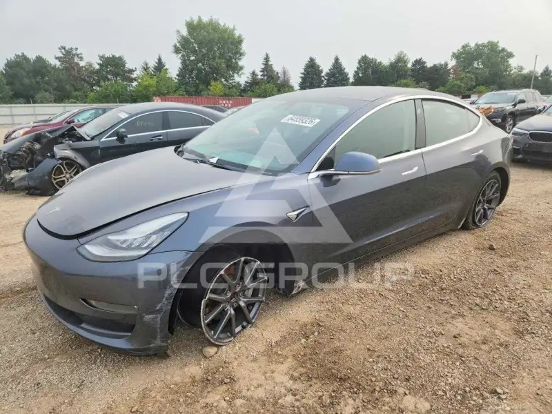 2020 Tesla Model 3 фото