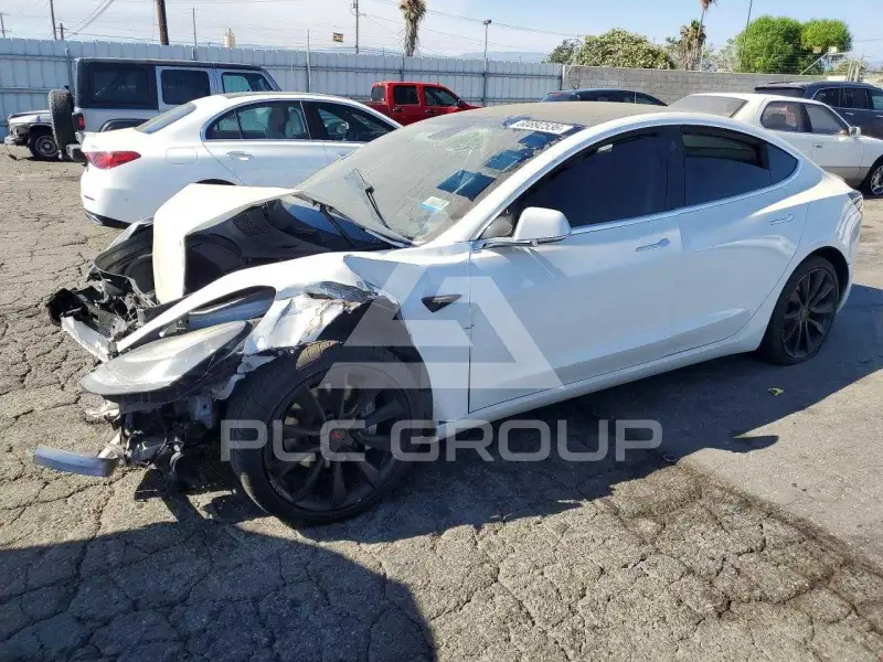 2020 Tesla Model 3 фото