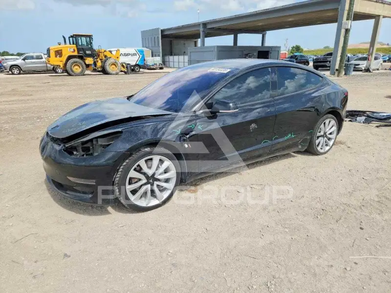 2020 Tesla Model 3 фото