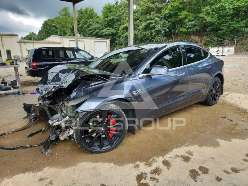 2020 Tesla Model 3 photo