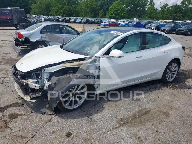 2020 Tesla Model 3 фото