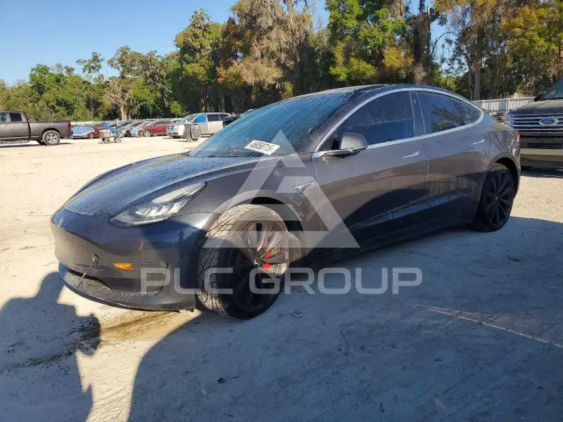 2020 Tesla Model 3 фото