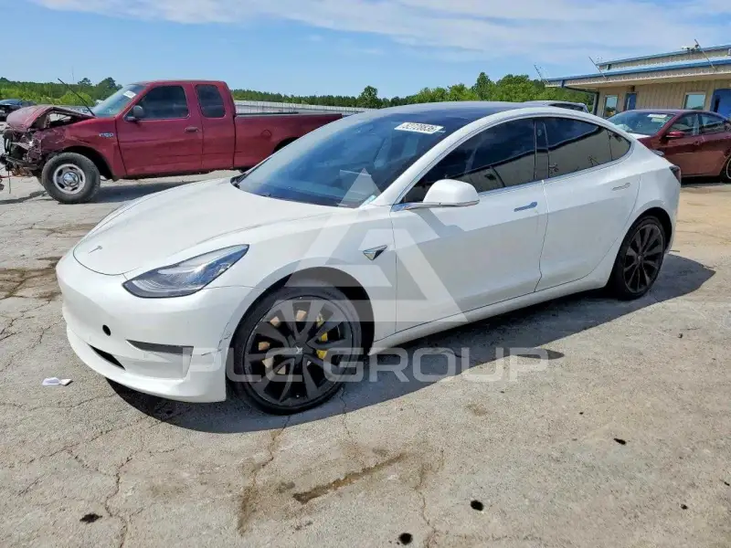 2020 Tesla Model 3 photo