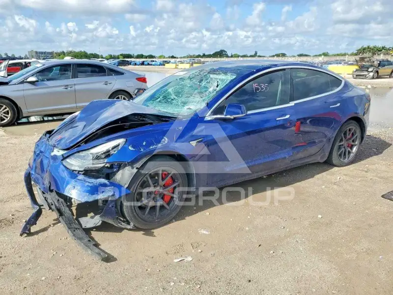 2020 Tesla Model 3 фото
