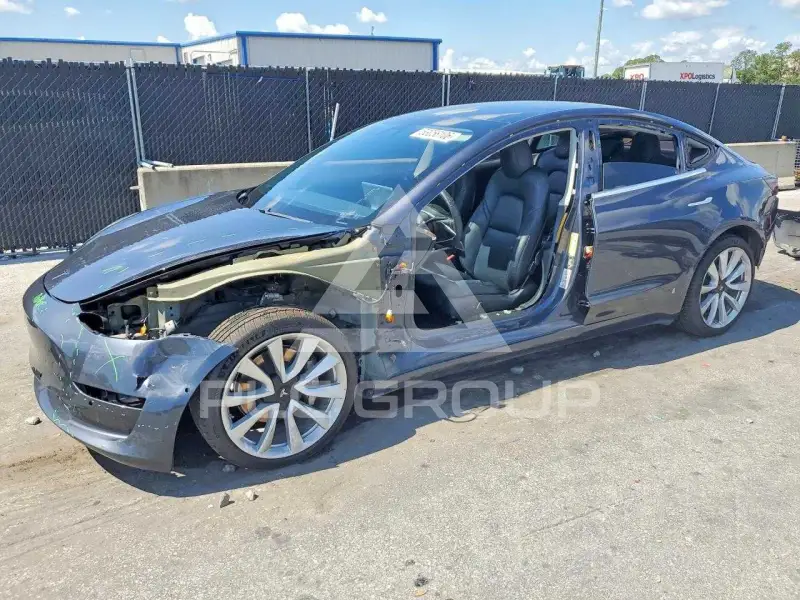 2020 Tesla Model 3 photo
