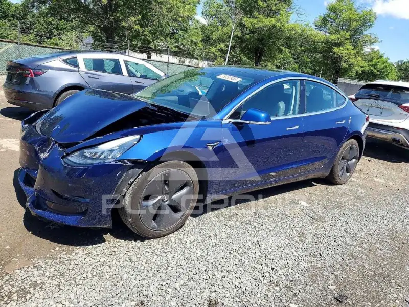 2020 Tesla Model 3 фото