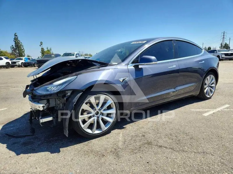 2020 Tesla Model 3 фото