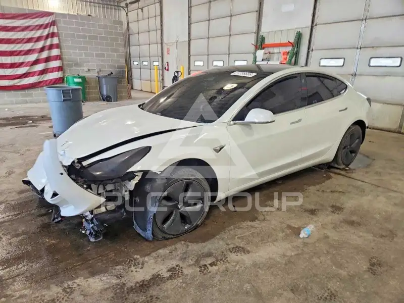 2020 Tesla Model 3 photo