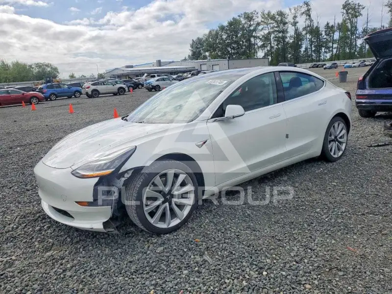 2020 Tesla Model 3 photo