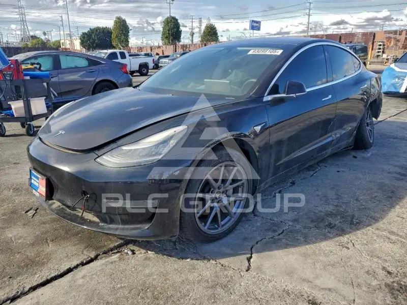 2020 Tesla Model 3 фото