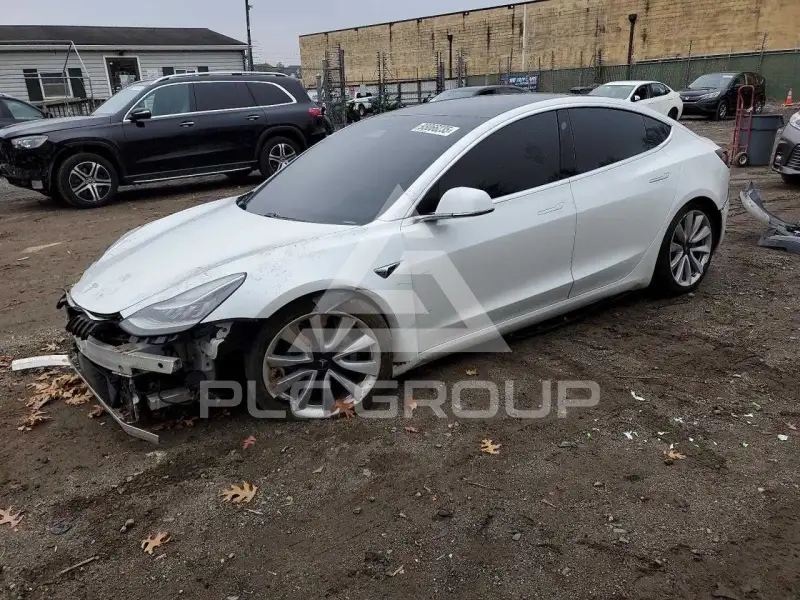2020 Tesla Model 3 фото