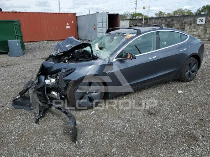 2020 Tesla Model 3 фото
