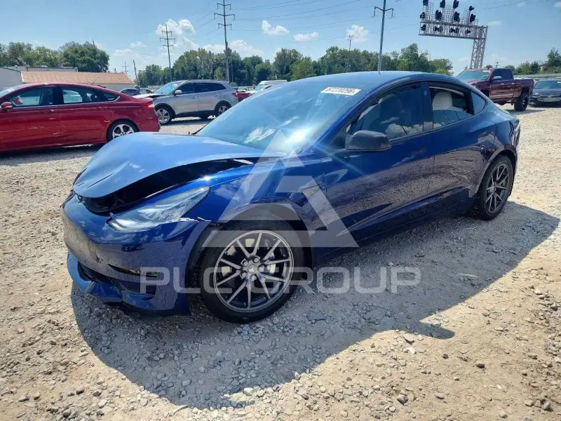 2020 Tesla Model 3 фото
