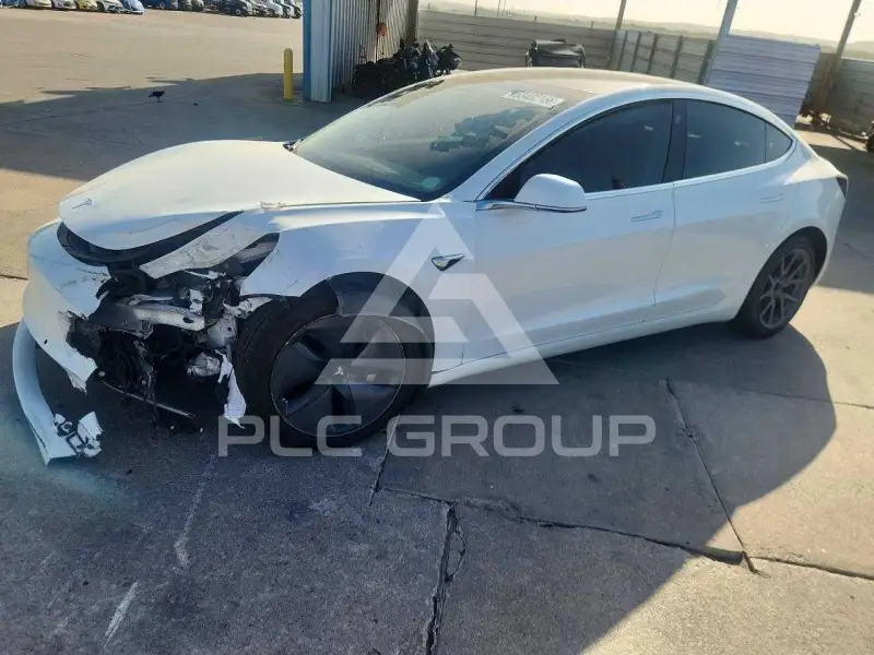2020 Tesla Model 3 фото