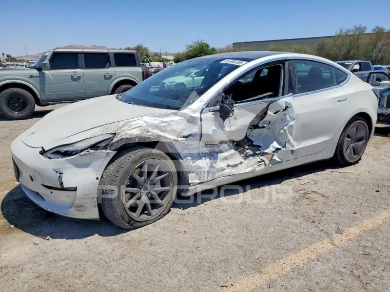 2020 Tesla Model 3 photo