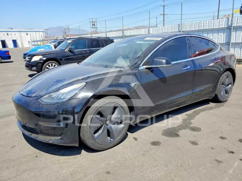 2020 Tesla Model 3 фото