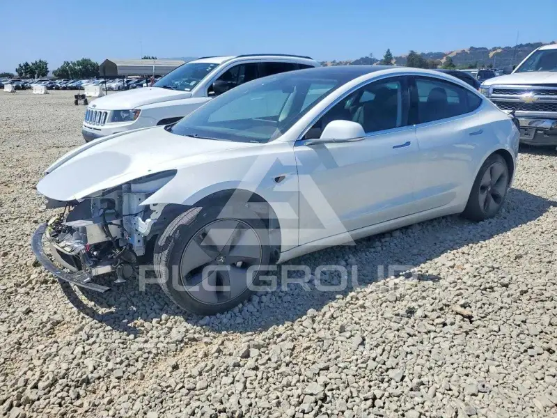 2020 Tesla Model 3 фото