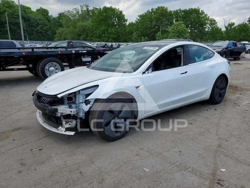 2020 Tesla Model 3 фото