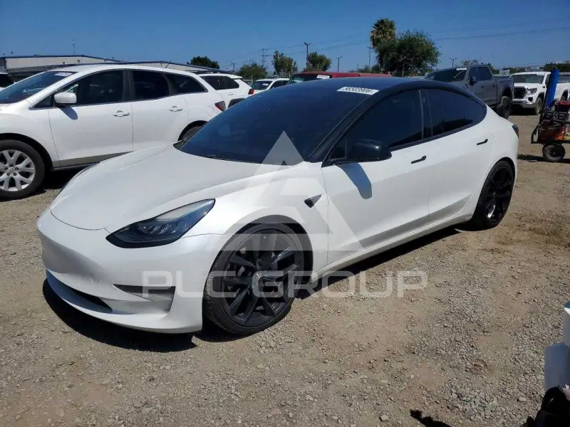 2020 Tesla Model 3 фото
