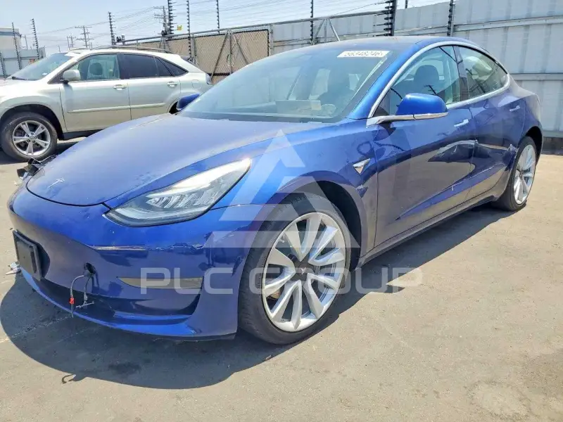 2020 Tesla Model 3 фото