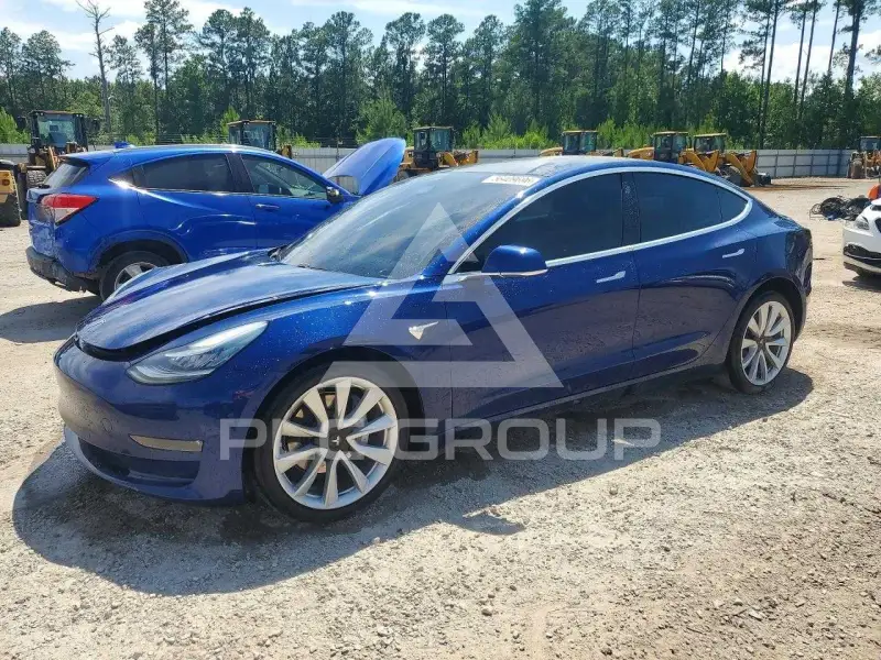 2020 Tesla Model 3 фото