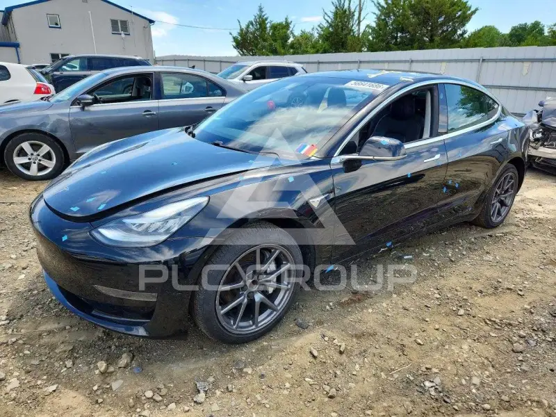 2020 Tesla Model 3 фото