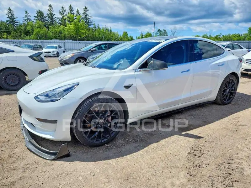 2020 Tesla Model 3 photo