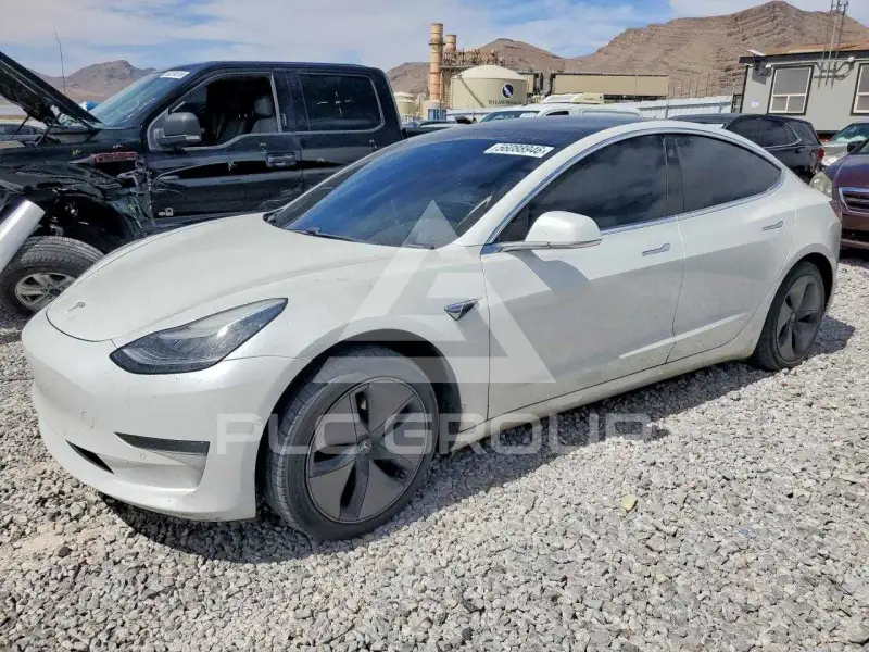 2020 Tesla Model 3 фото