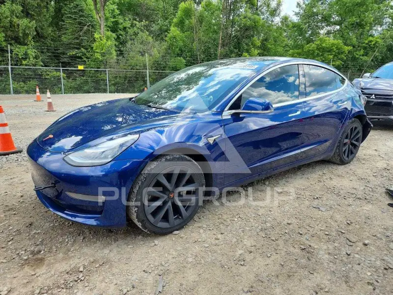 2020 Tesla Model 3 фото