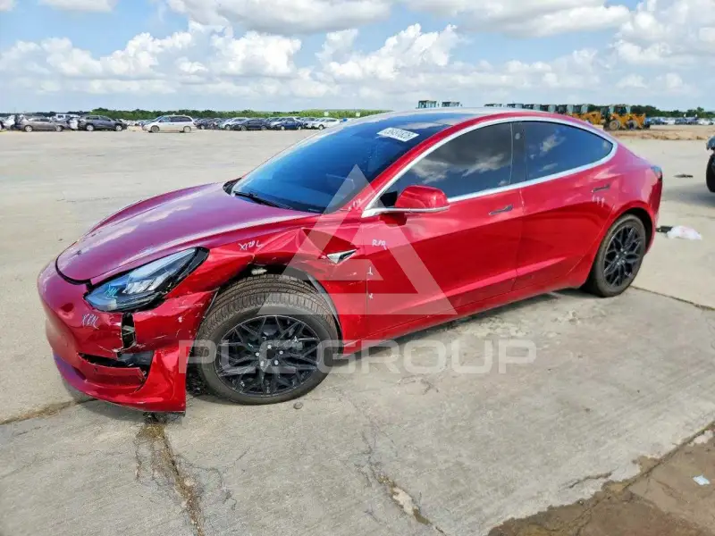 2020 Tesla Model 3 фото