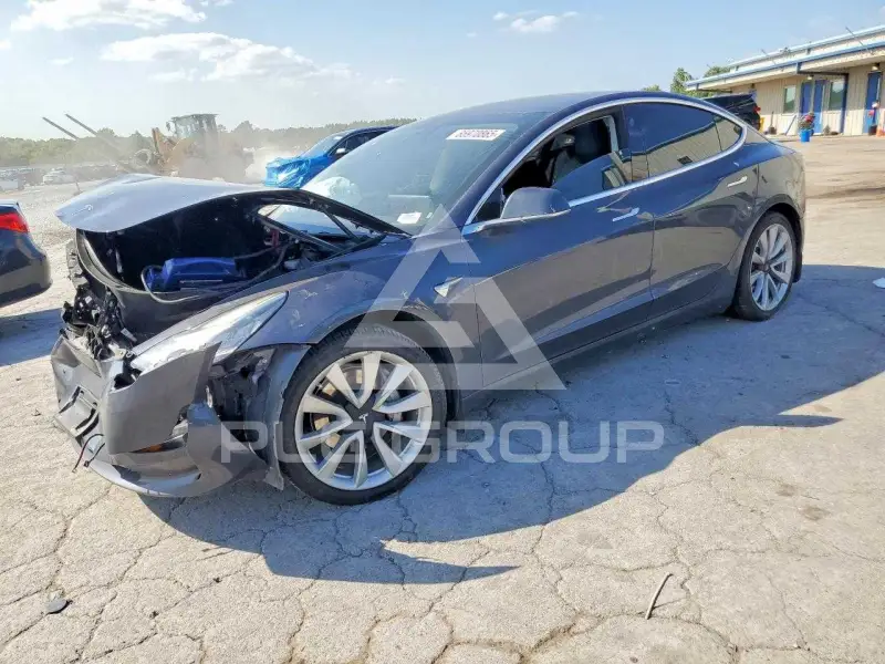 2020 Tesla Model 3 photo
