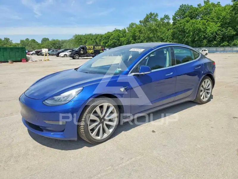 2020 Tesla Model 3 фото