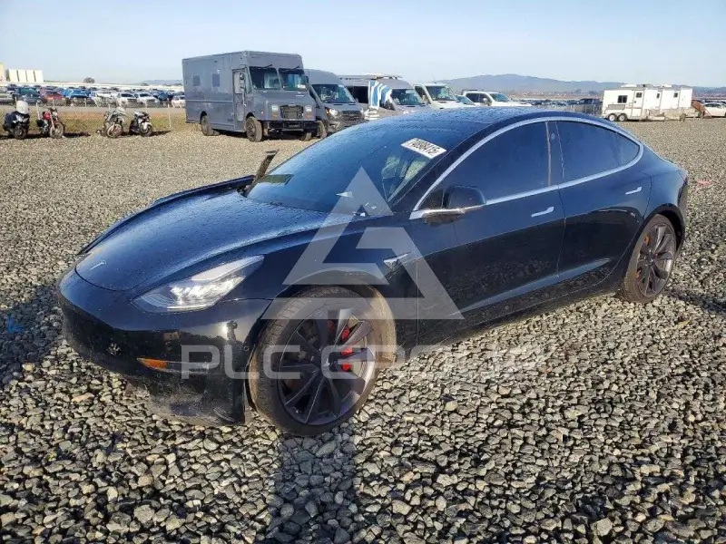 2020 Tesla Model 3 фото
