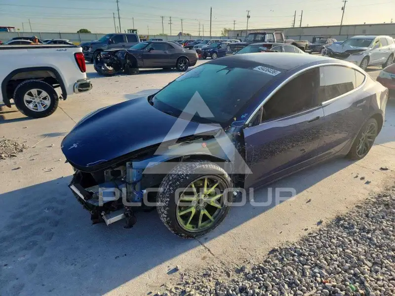 2020 Tesla Model 3 фото