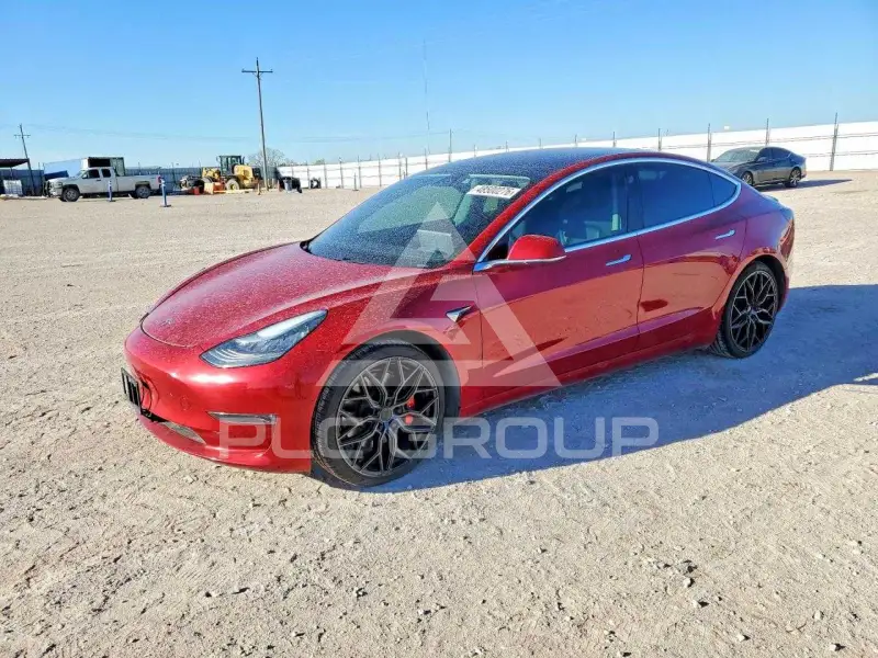 2020 Tesla Model 3 фото