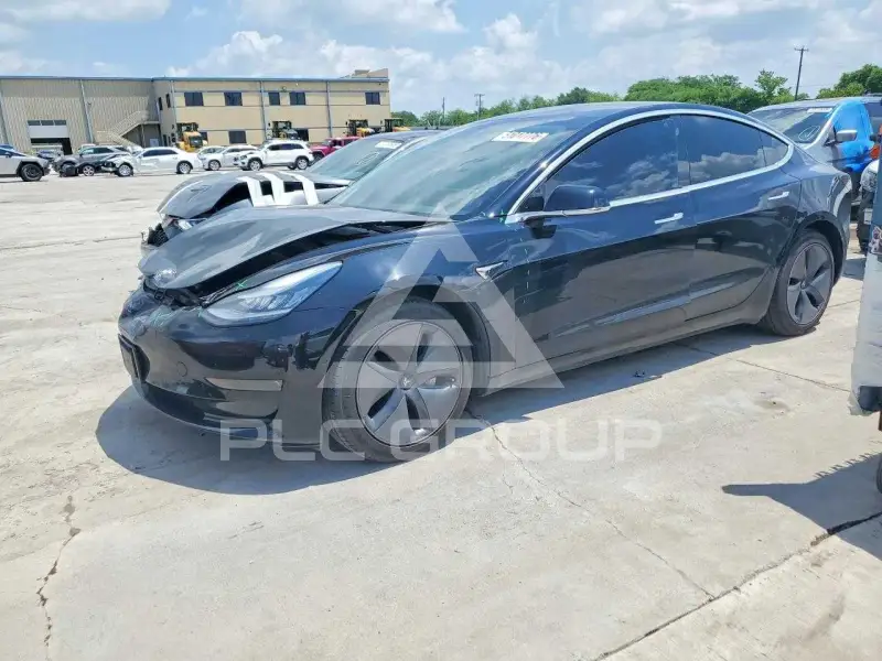 2020 Tesla Model 3 фото