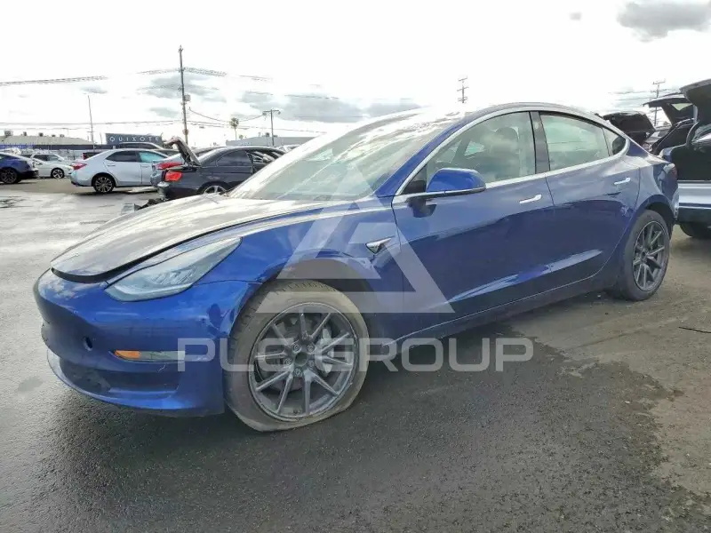 2020 Tesla Model 3 photo