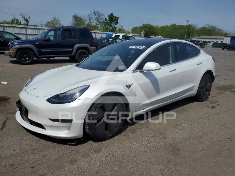 2020 Tesla Model 3 фото