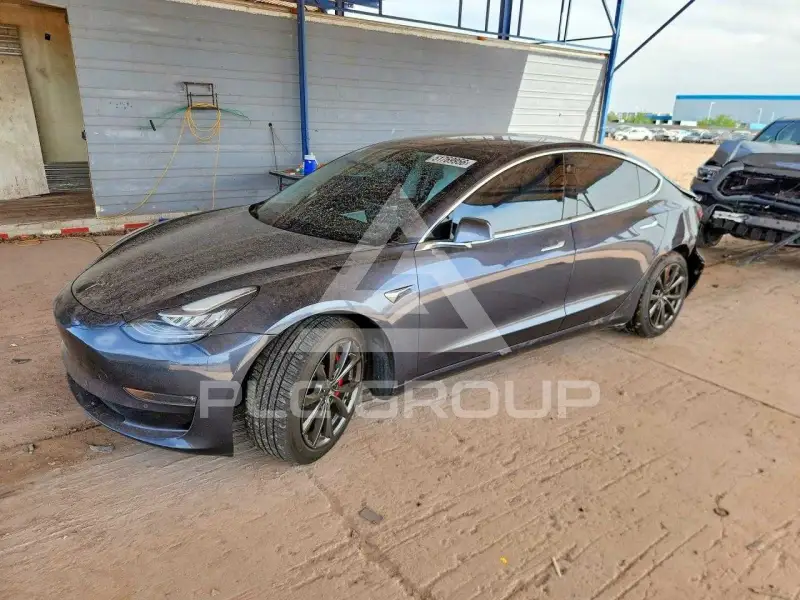 2020 Tesla Model 3 фото