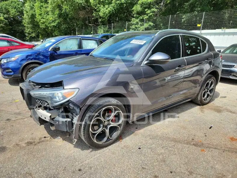 2020 Alfa Romeo Stelvio фото