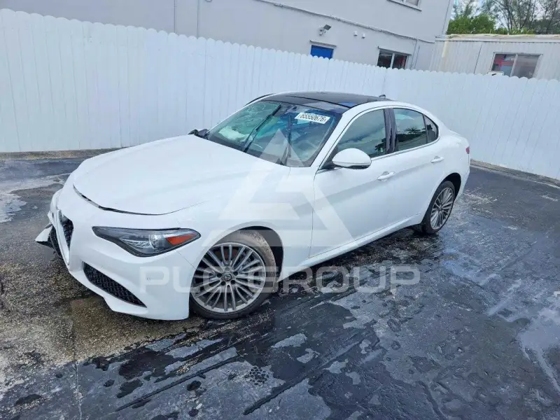 2020 Alfa Romeo Giulia photo