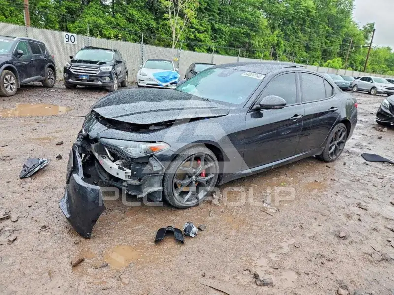 2020 Alfa Romeo Giulia photo
