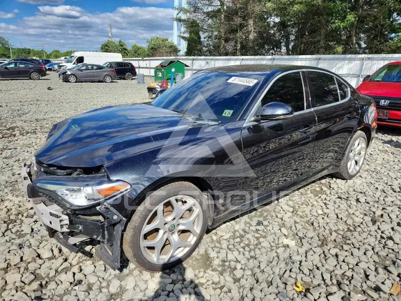 2020 Alfa Romeo Giulia photo