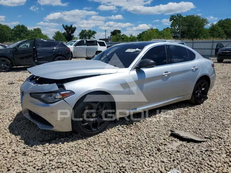 2020 Alfa Romeo Giulia фото