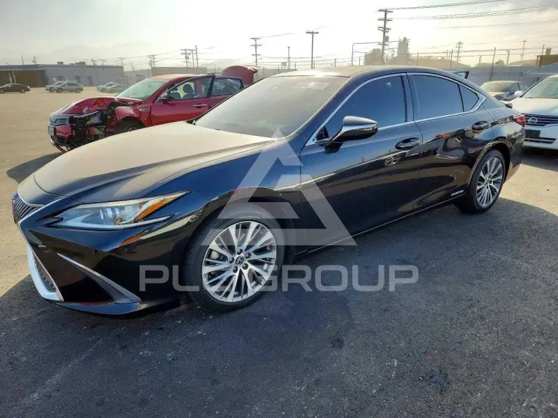 2020 Lexus ES300 photo